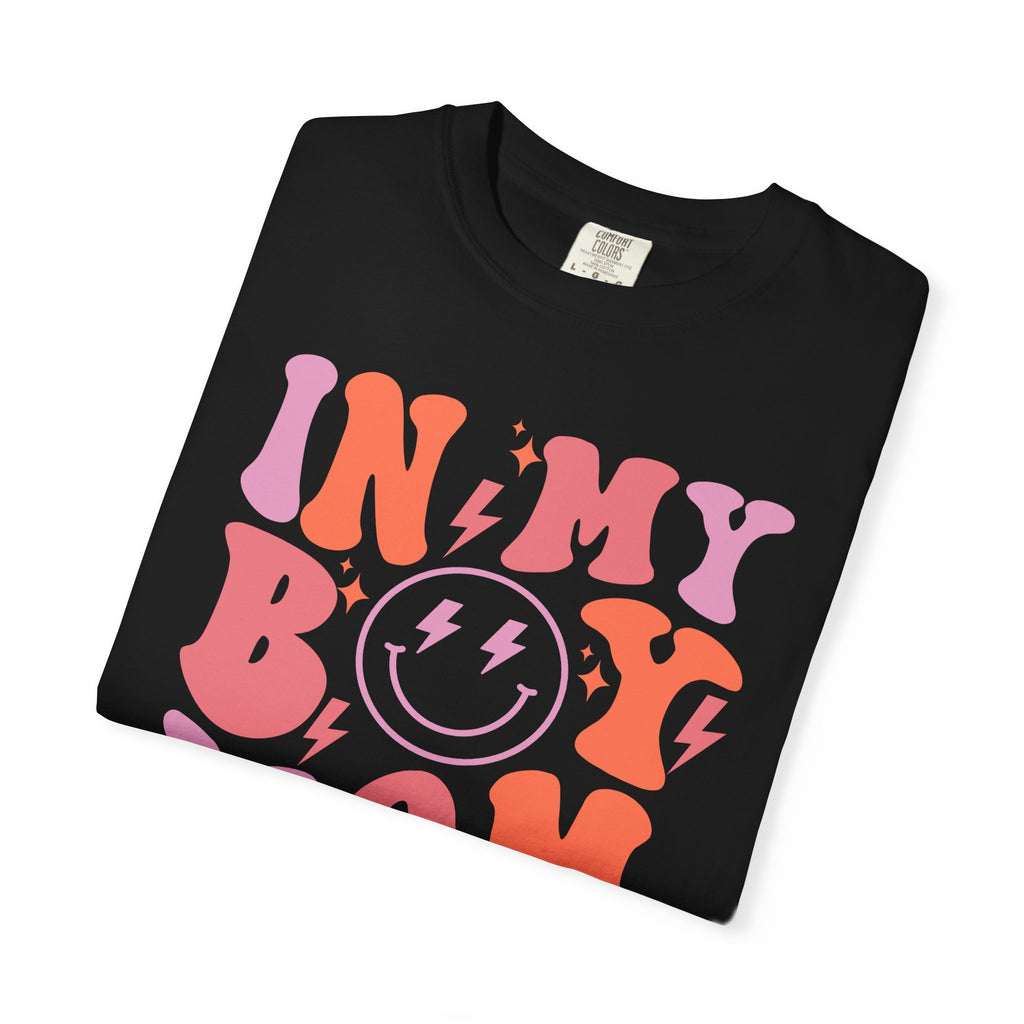 Mom Era Retro Graphic T-Shirt — "In My Boy Mom Era" Smiley Tee